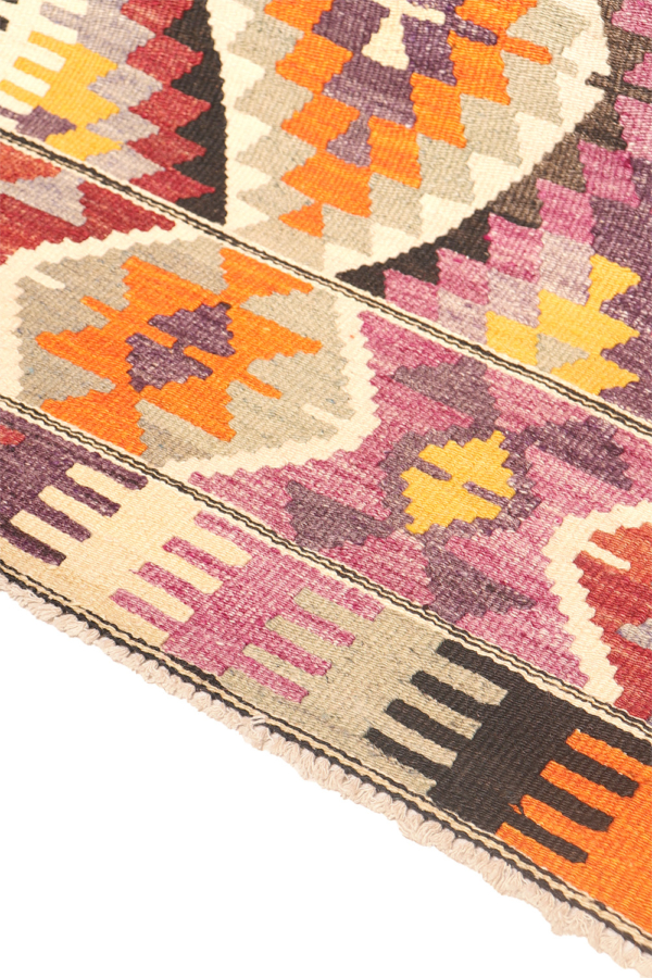 Vintage Sütlegën kilim from Turkey. 190x140 cms - Image 8