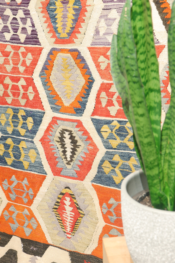 Antique Sutlegen kilim from Turkey. 260x185 cms - Image 3