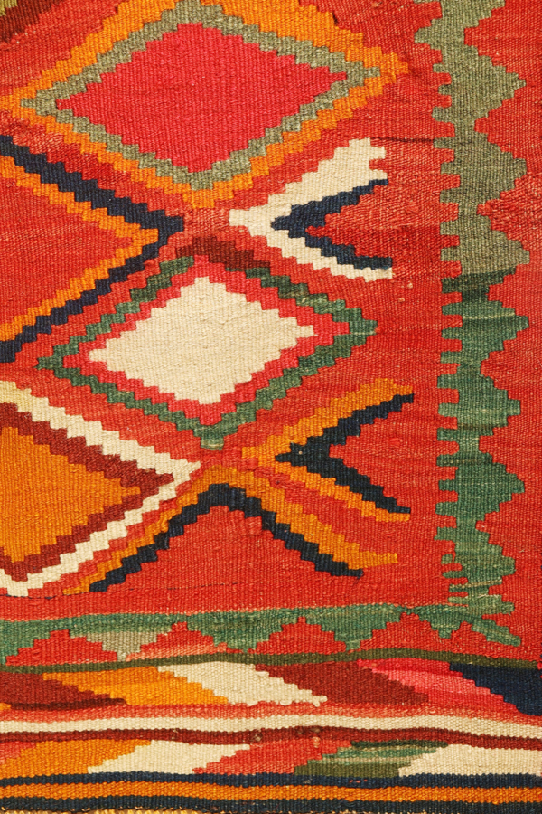 Vintage Qashqai kilim from Iran. 186x127 cms - Image 6