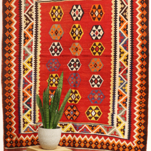 Kilim vintage Qashqai, Irán. 188x139 cms