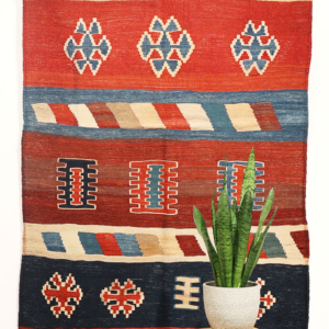 Kilim vintage Qashqai, Iran. 180x109 cms