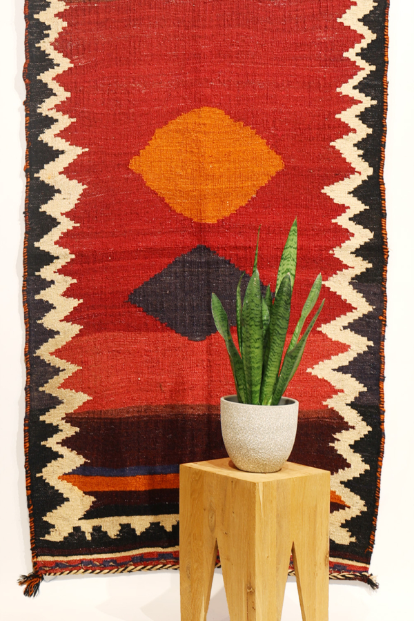 Kilim sofreh Qashqai vintage, Irán. 177x112 cms
