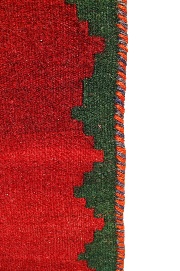 Vintage Qashqai sofreh kilim from Iran. 180x107 cms - Image 4