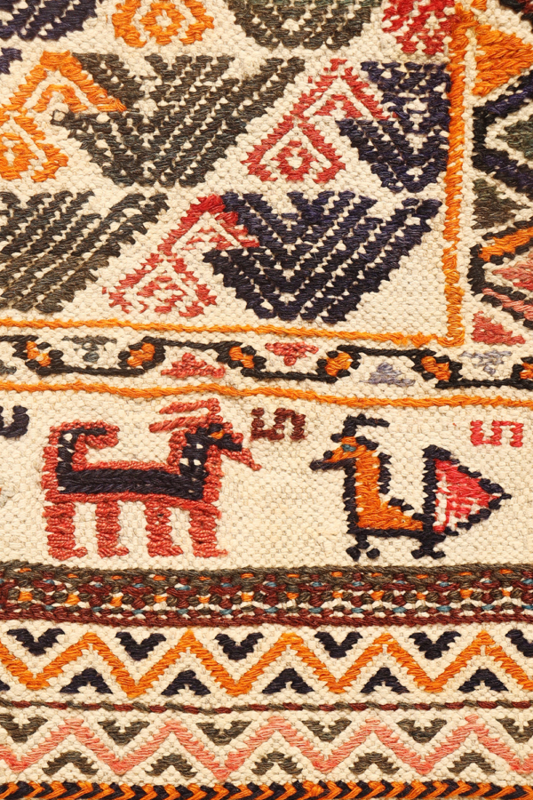 Vintage Arabic kilim from Iran. 184x132 cms - Image 4