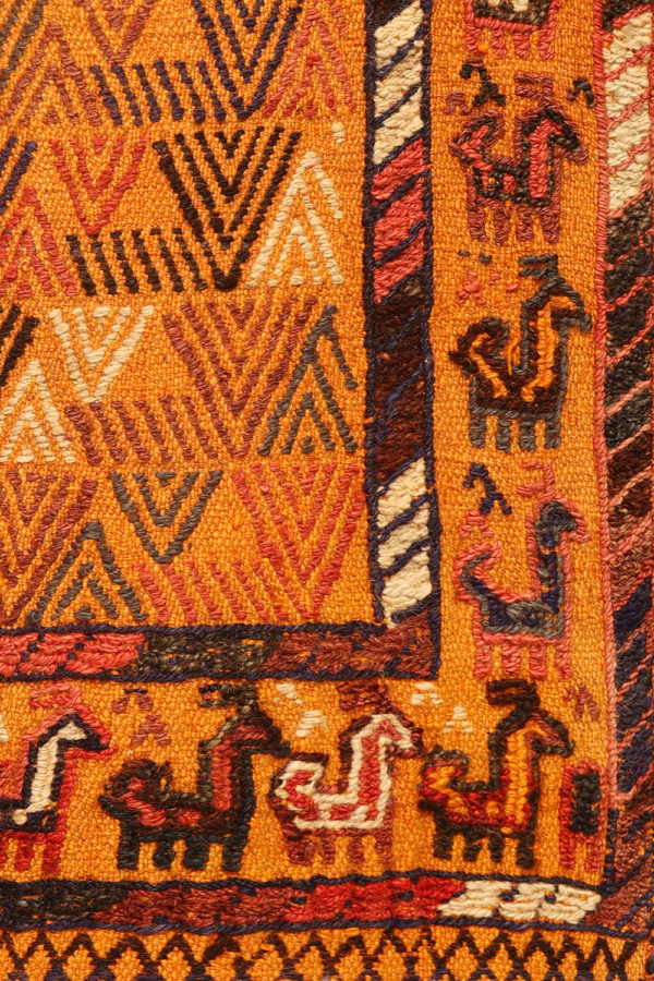 Kilim shiraki semi-antiguo árabe, Irán. 187x177 cms - Imagen 4