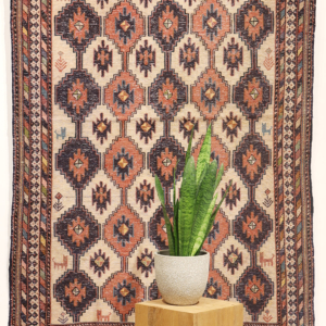Vintage Arabic soumak kilim from Iran. 192x121 cms