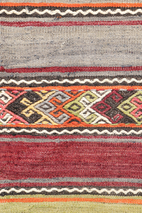Vintage Zara kilim from Turkey. 271x153 cms - Image 4