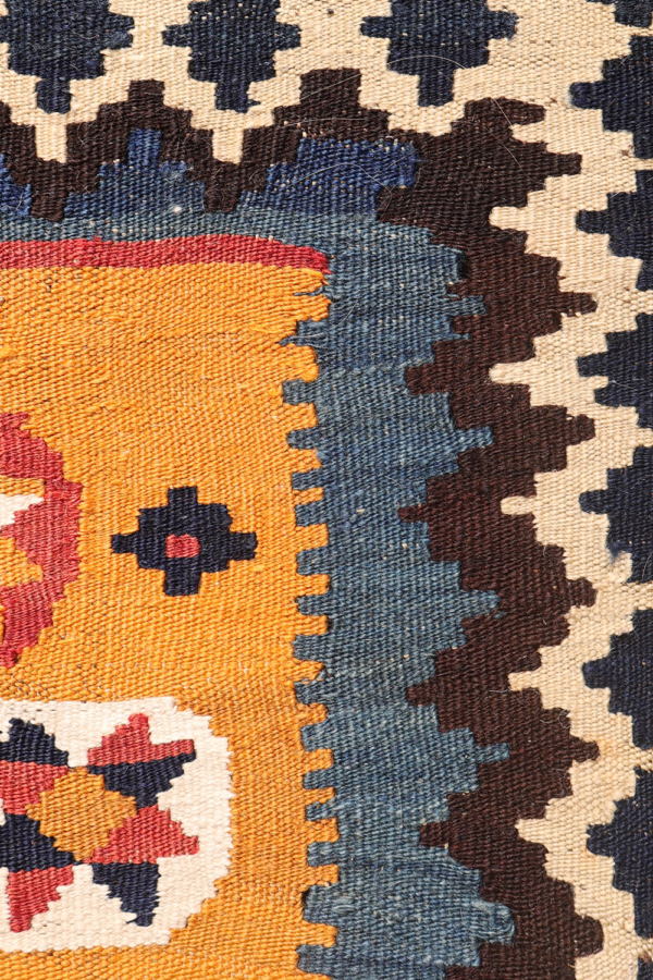 Antique Qashqai kilim from Iran. 270x160 cms - Image 7