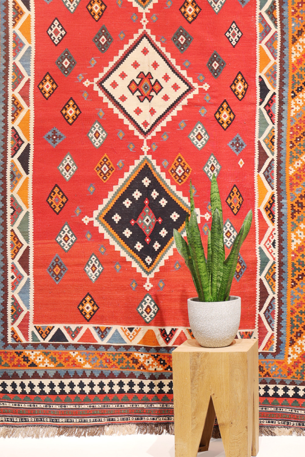 Kilim Qashqai antiguo, Irán. 277x170 cms