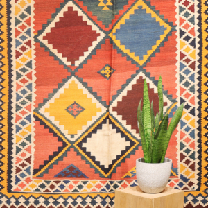 Kilim antiguo Qashqai, Irán. 276x148 cms