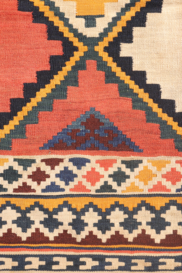 Antique Qashqai kilim from Iran. 276x148 cms - Image 8
