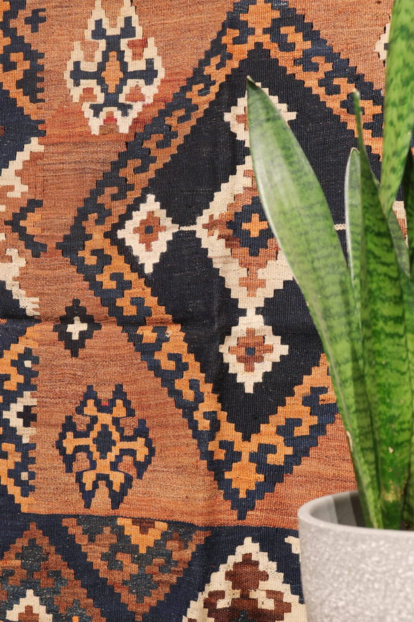 Semi-antique Qashqai kilim from Iran. 272x158 cms - Image 3