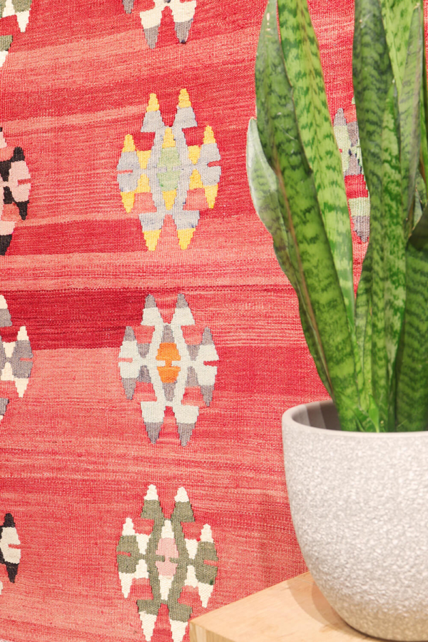 Vintage Koprubasi kilim from Turkey. 260x175 cms - Image 3