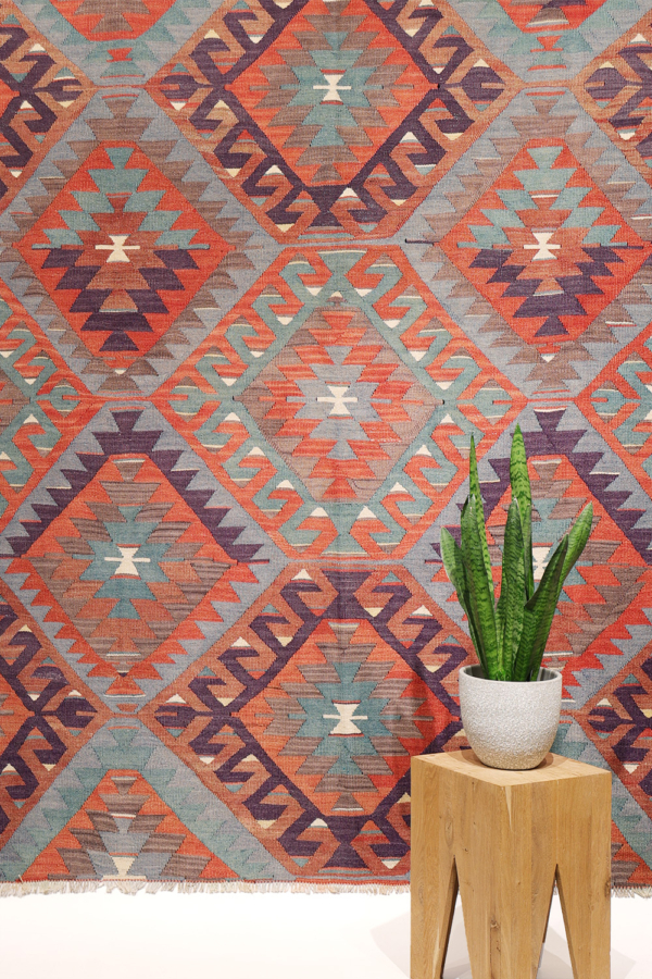 Vintage Esme kilim from Turkey. 267x176 cms