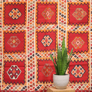 Vintage Qashqai kilim from Iran. 242x161 cms