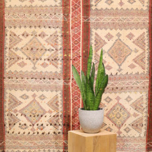 Antique Arabic kilim from Iran. 248x193 cms