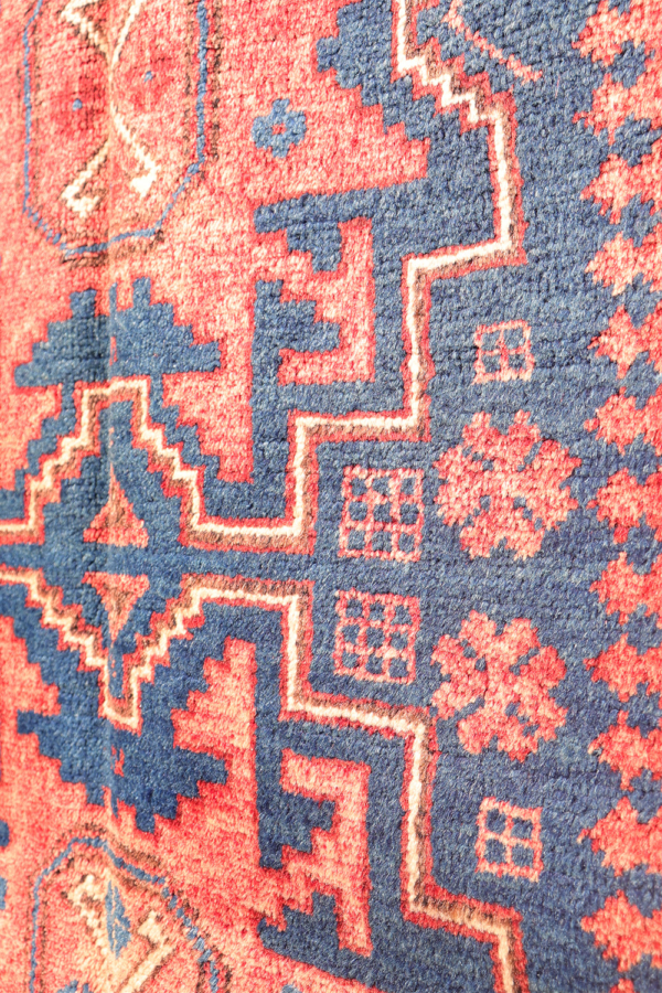 Semi-antique rug from Turkey. 177x103 cms - Image 8