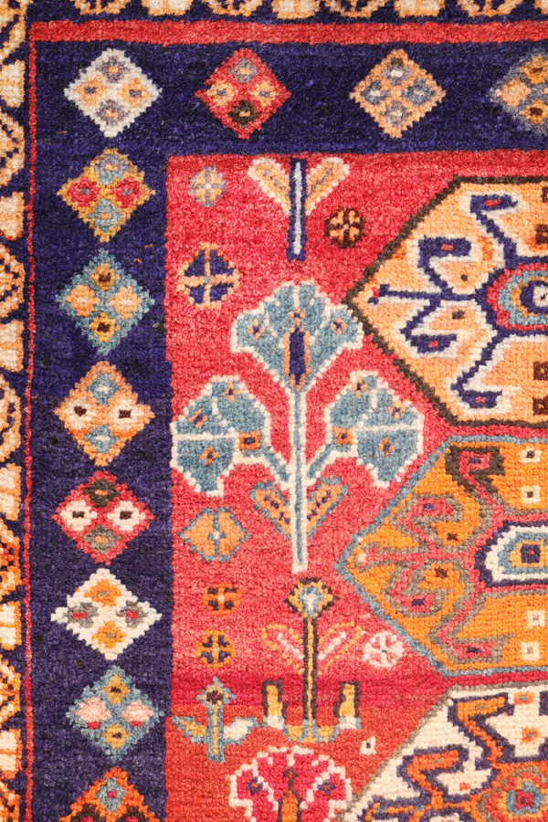 Vintage Qashqai rug from Iran. 162x106 cms - Image 7