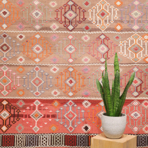 Vintage Canakkale kilim from Turkey. 257x164 cms