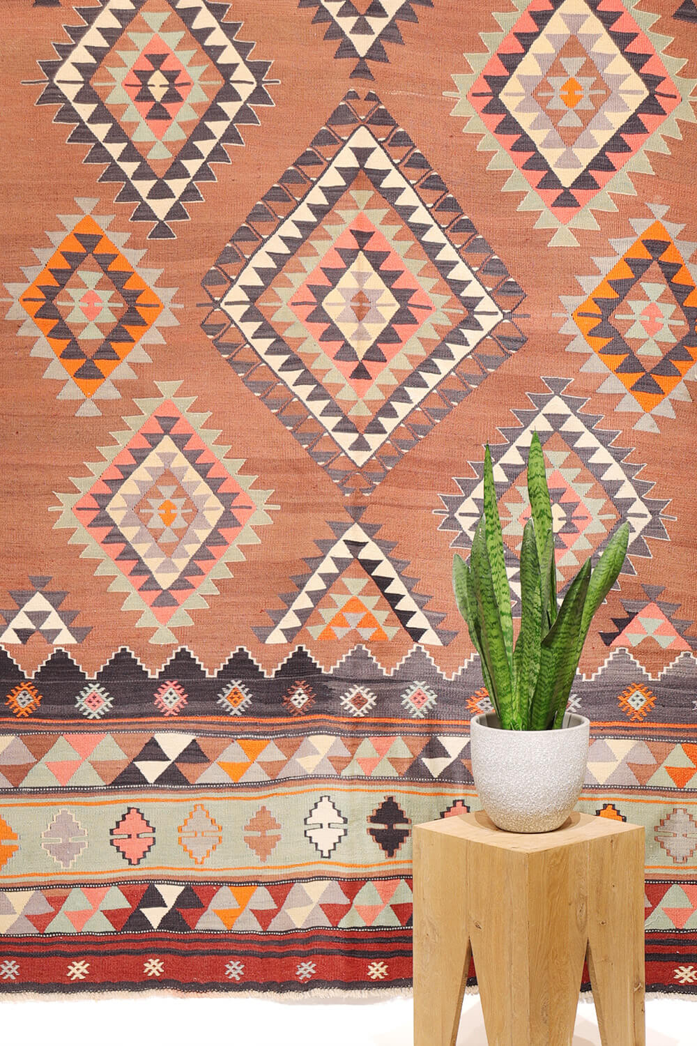 Kilim vintage de Dursunbey, Turquía. 245x170 cms