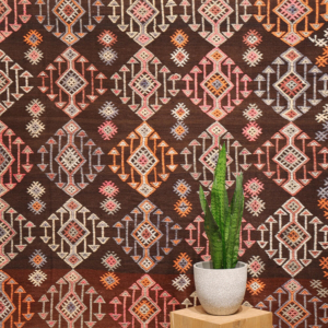 Vintage Canakkale kilim from Turkey. 252x165 cms