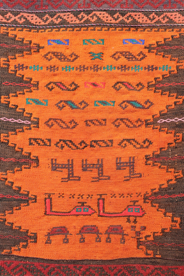 Kilim de guerra vintage Baluch, Afganistán. 141x64 cms - Imagen 8