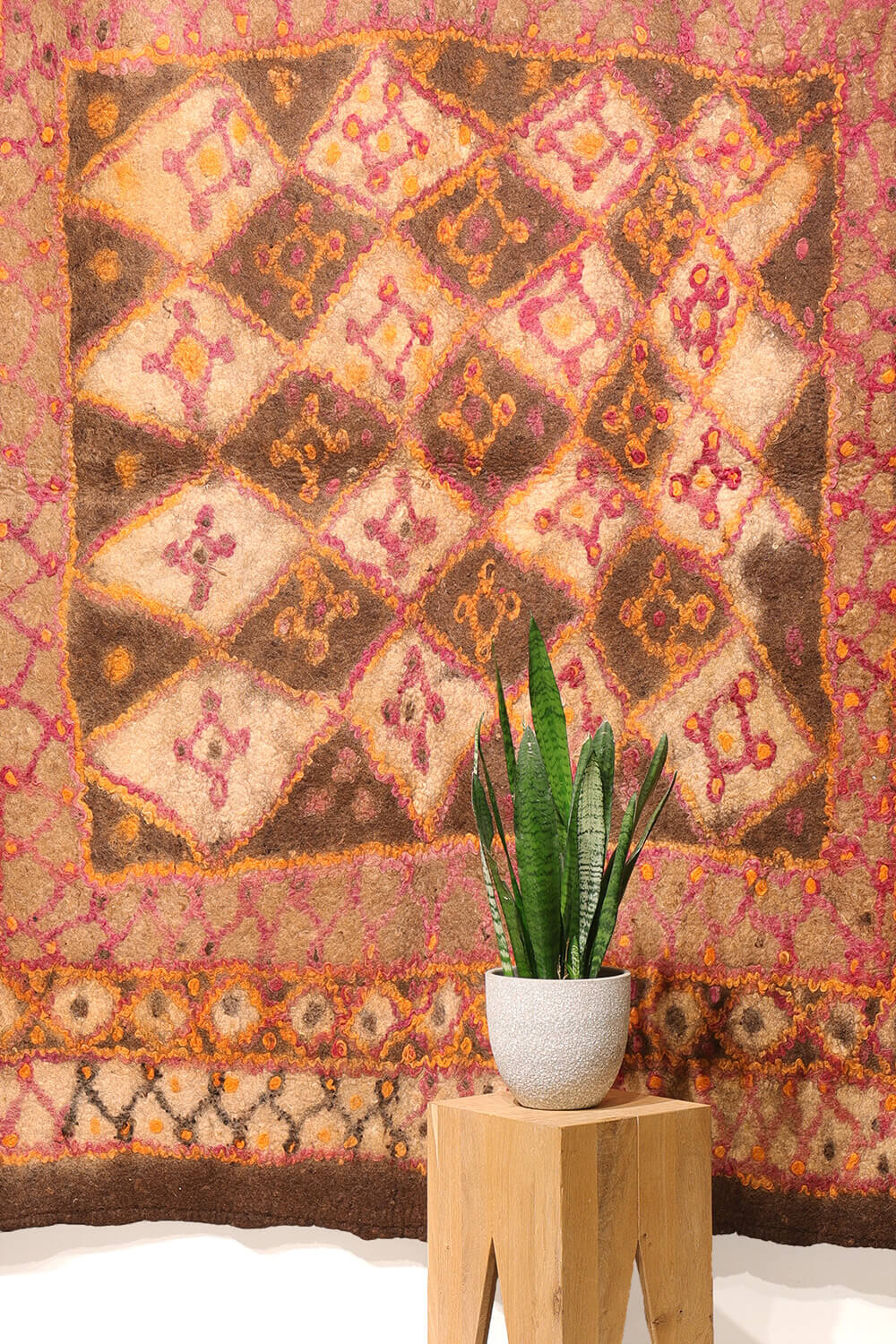 Fieltro o namad vintage Adreskand Baluch, Afganistán. 237x193 cms