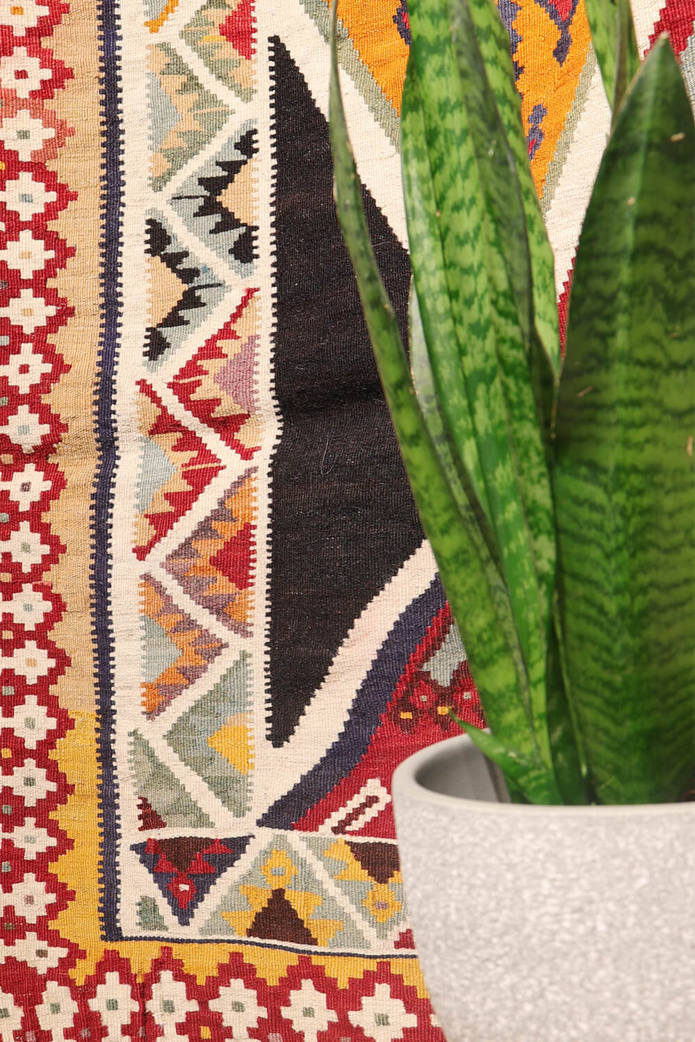 Semi-antique Qashqai kilim from Iran. 240x150 cms - Image 3