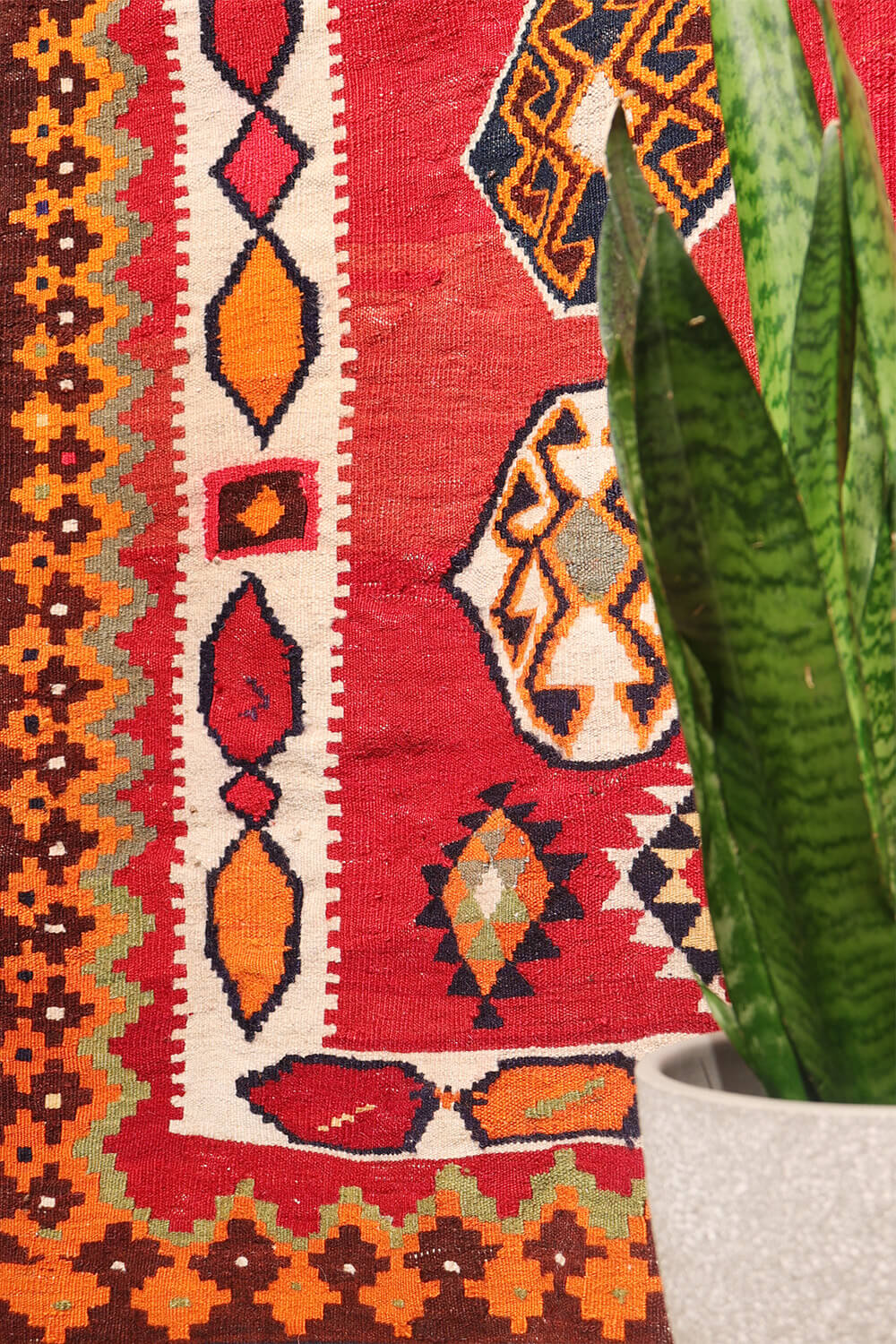 Vintage Qashqai kilim from Iran.215x148 cms - Image 3