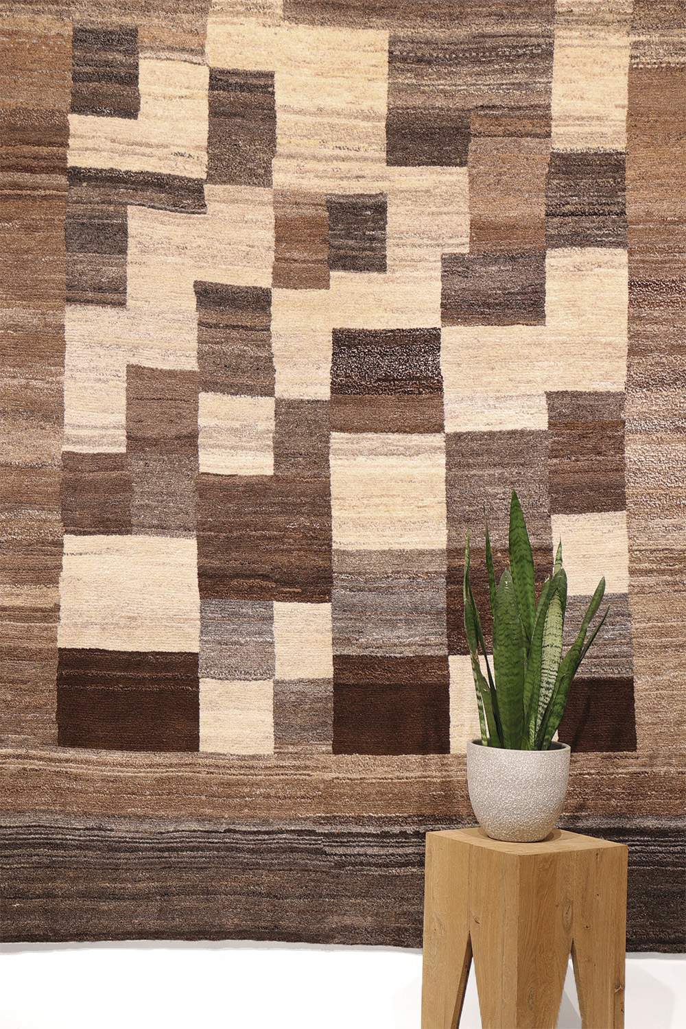 Qashqai gabbeh from Iran. 258x191 cms