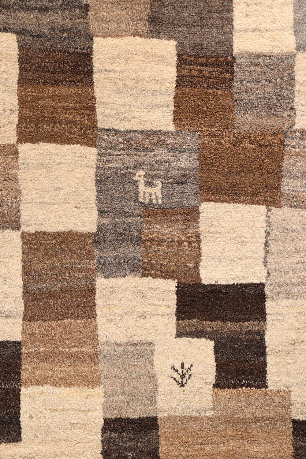 Qashqai gabbeh from Iran. 238x180 cms - Image 3