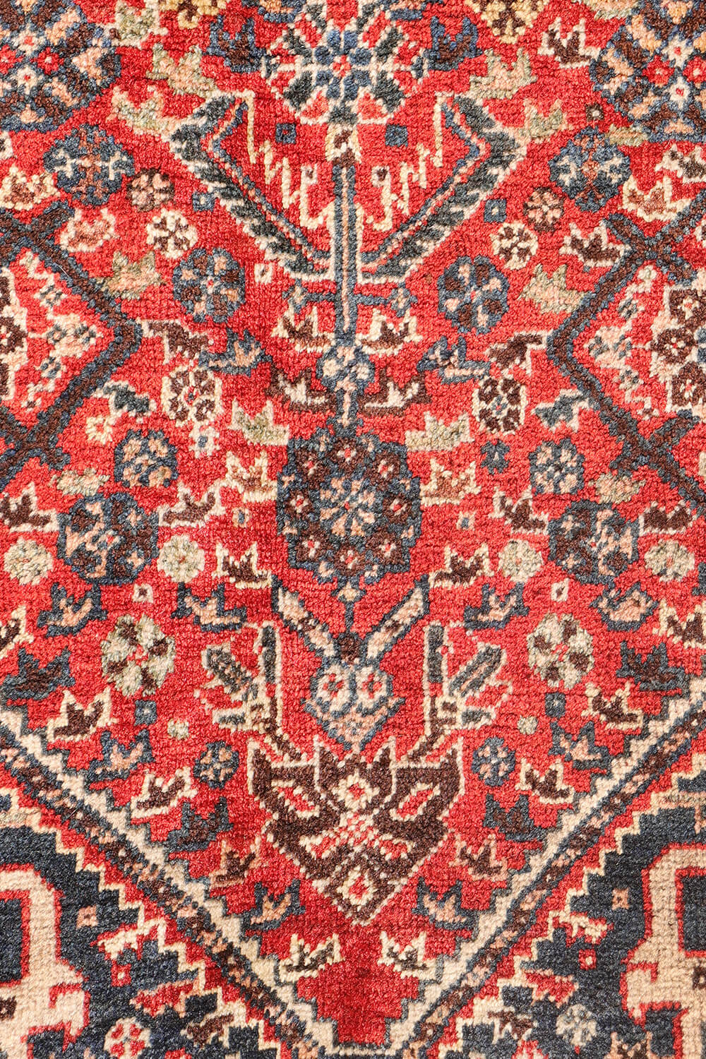 Antique Qashqai rug from Iran. 196x123 cms - Image 12