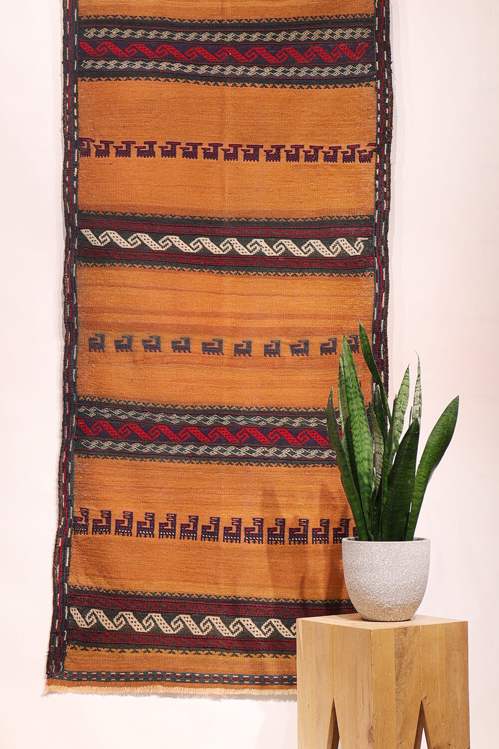 Semi-antique Baluch dasterkhan from Afghanistan. 175x80 cms
