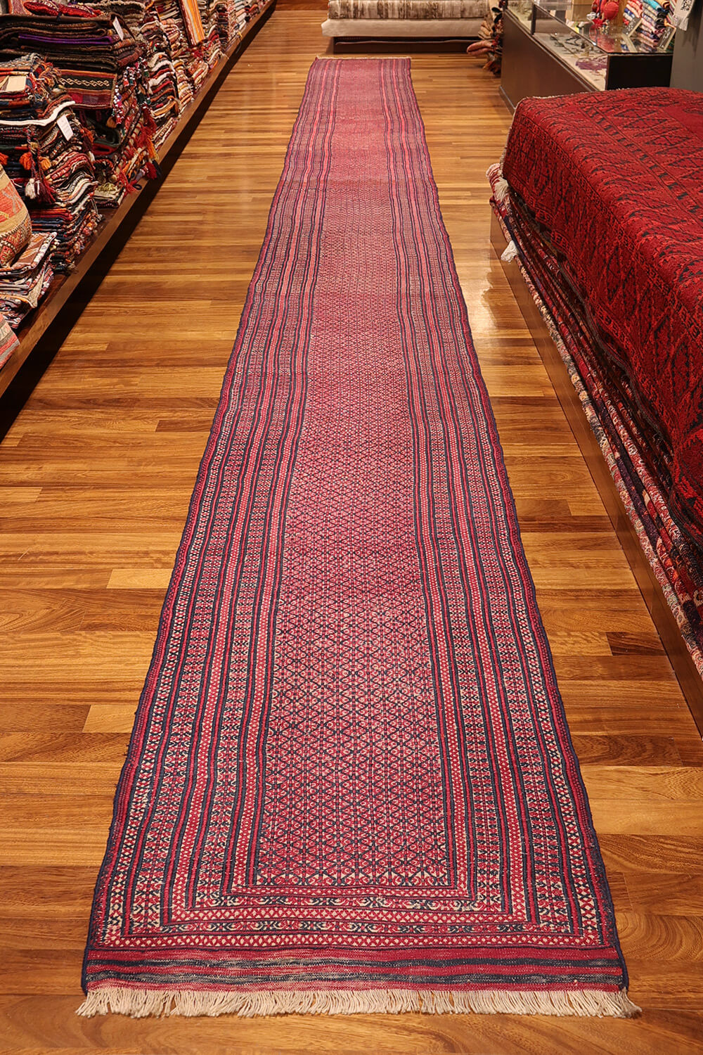 Kilim antiguo turcomano muy largo para pasillo, Turkmenistán. 1020x90 cms - Imagen 10