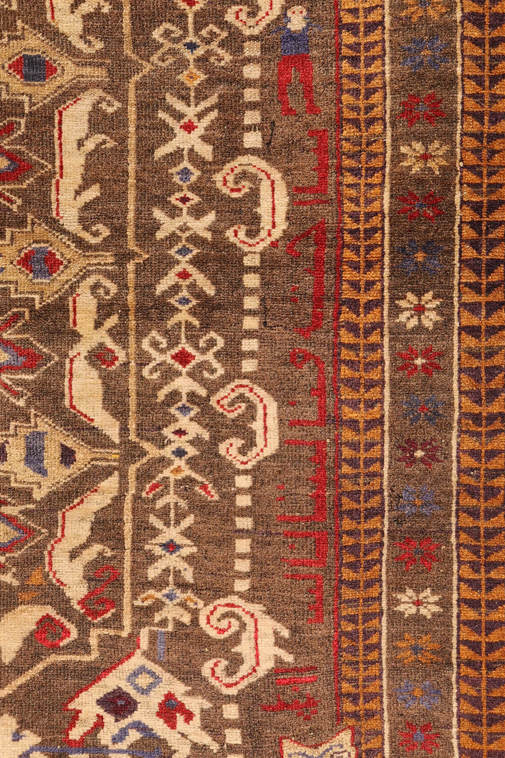 Semi-antique Baluch rug with tigers and lions. 201x91 cms - Image 10