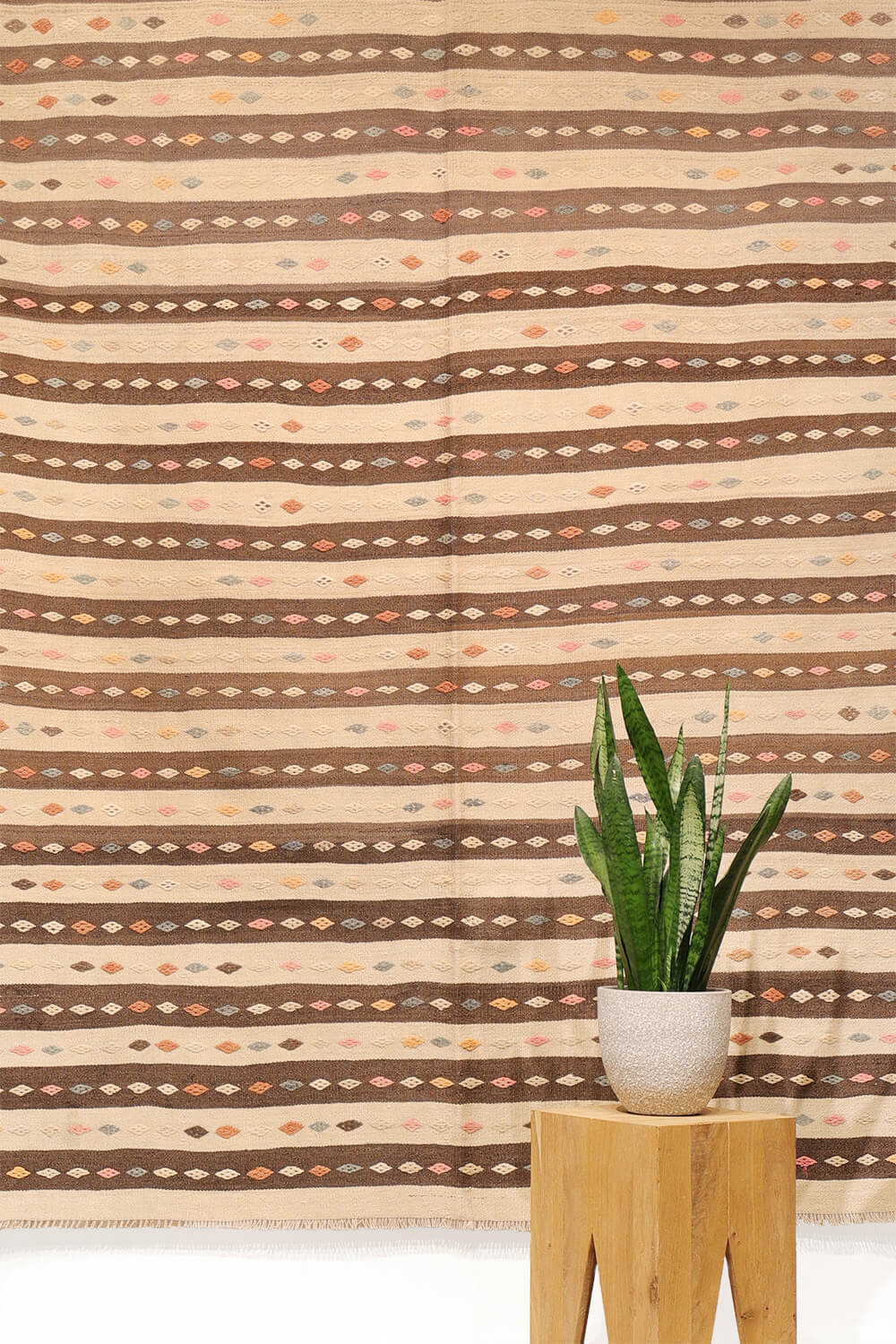 Vintage Canakkale kilim from Turkey. 237x163 cms