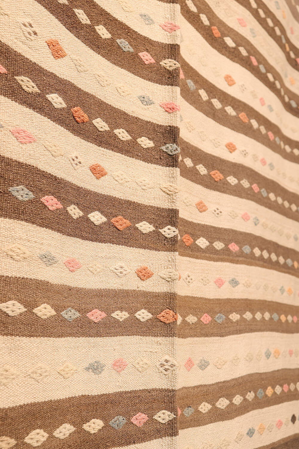 Vintage Canakkale kilim from Turkey. 237x163 cms - Image 6