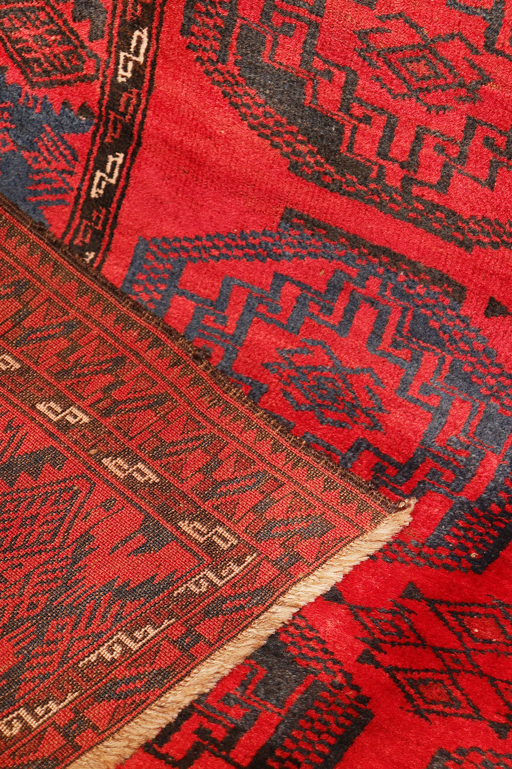 Semi-antique Baluch rug from Afghanistan. 232x140 cms - Image 4