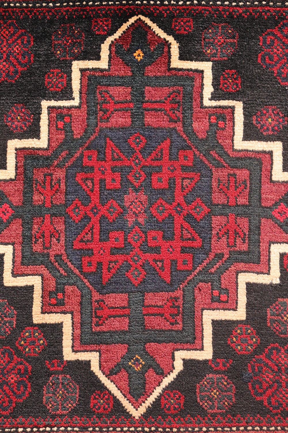 Alfombra semi antigua Baluch, Irán. 133x67 cms - Imagen 4