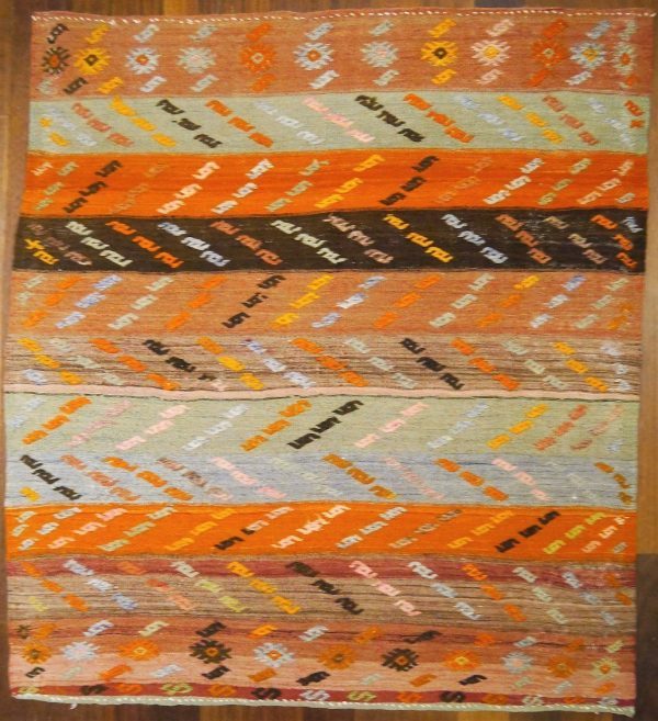 Kilim de Mugla, Turquía. 117x107 cms.