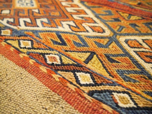 Kilim de Adana, Turquía. 110x103 cms.